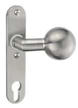 AMF deurknop op schild 434 knop Ø55 mm - schild 32x156x6 mm - vast - links en rechts - cilinder